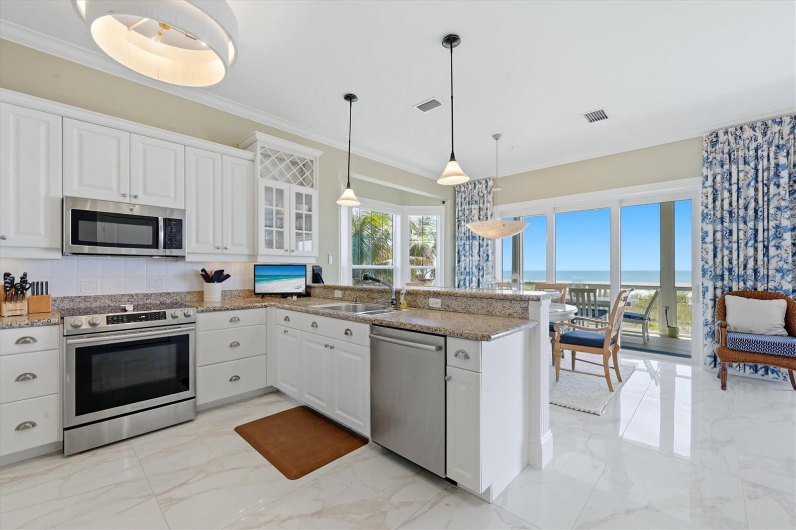 Image 22 of 76 For 6950 Palm Island Drive