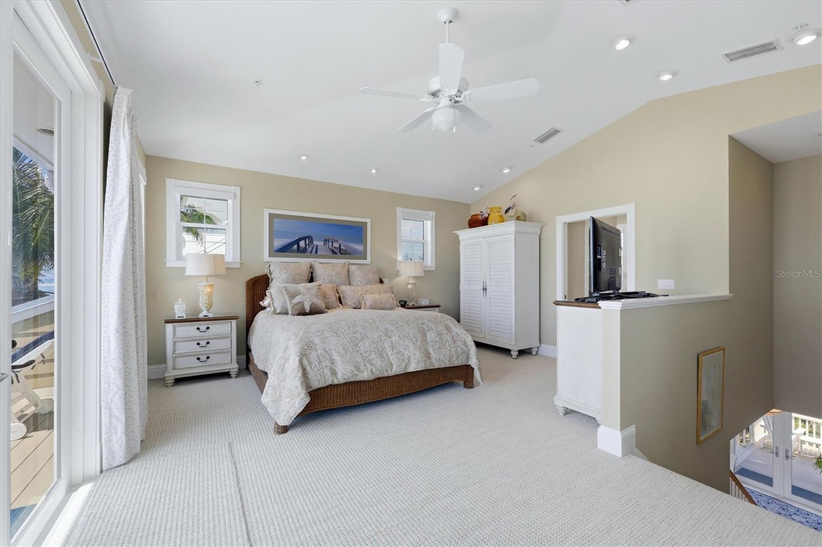 Image 27 of 76 For 6950 Palm Island Drive