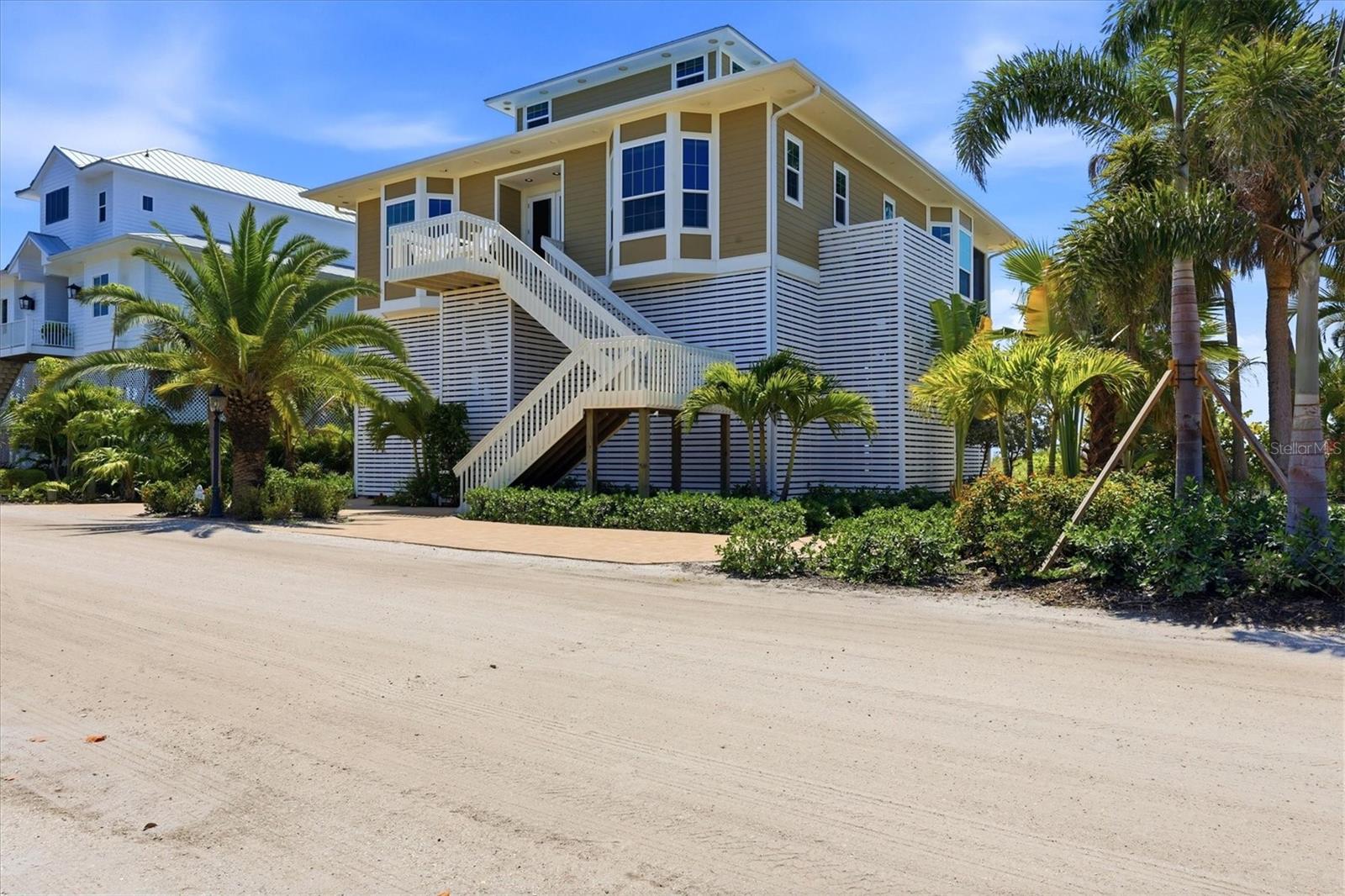 Image 4 of 76 For 6950 Palm Island Drive