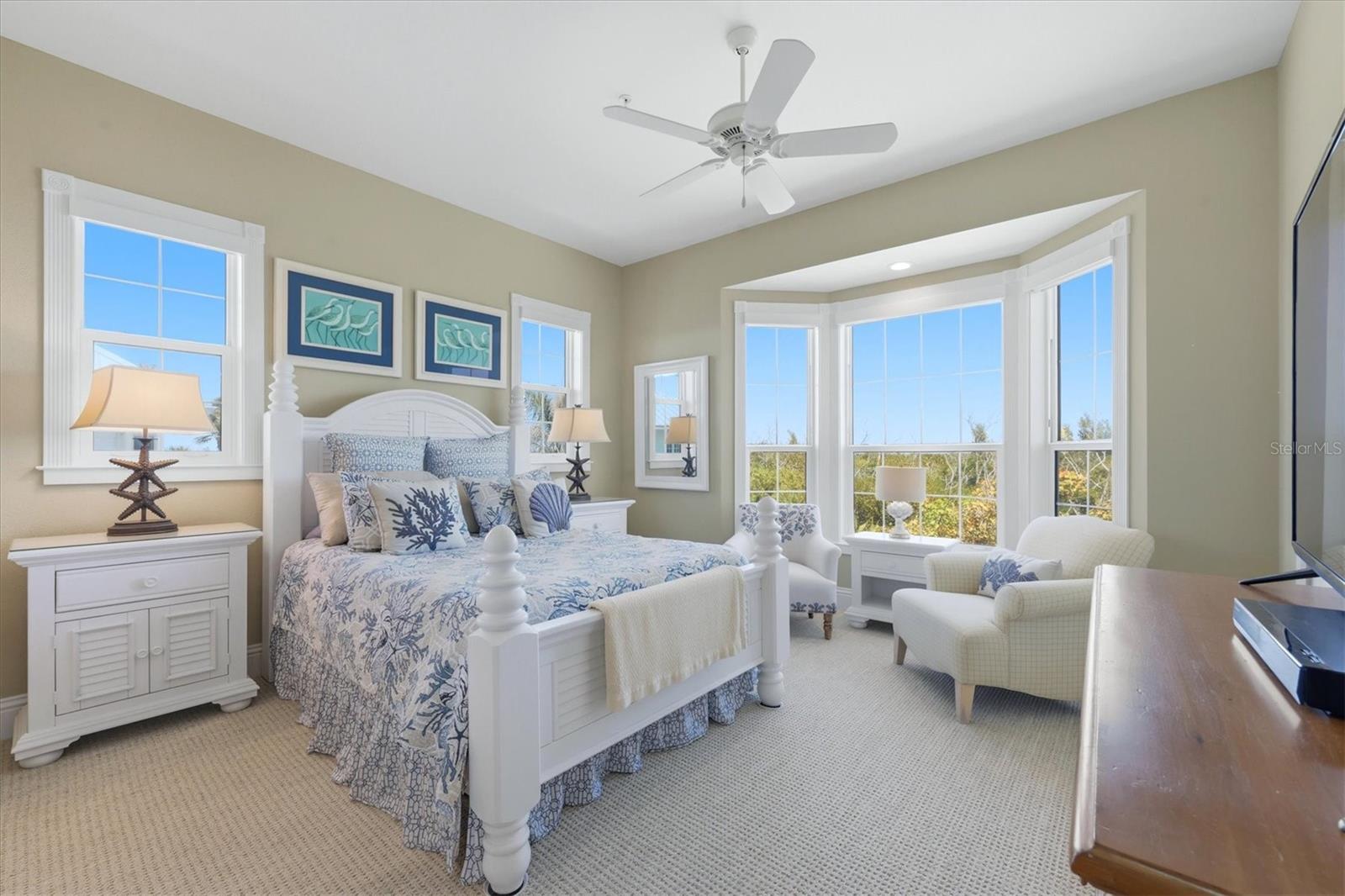 Image 40 of 76 For 6950 Palm Island Drive