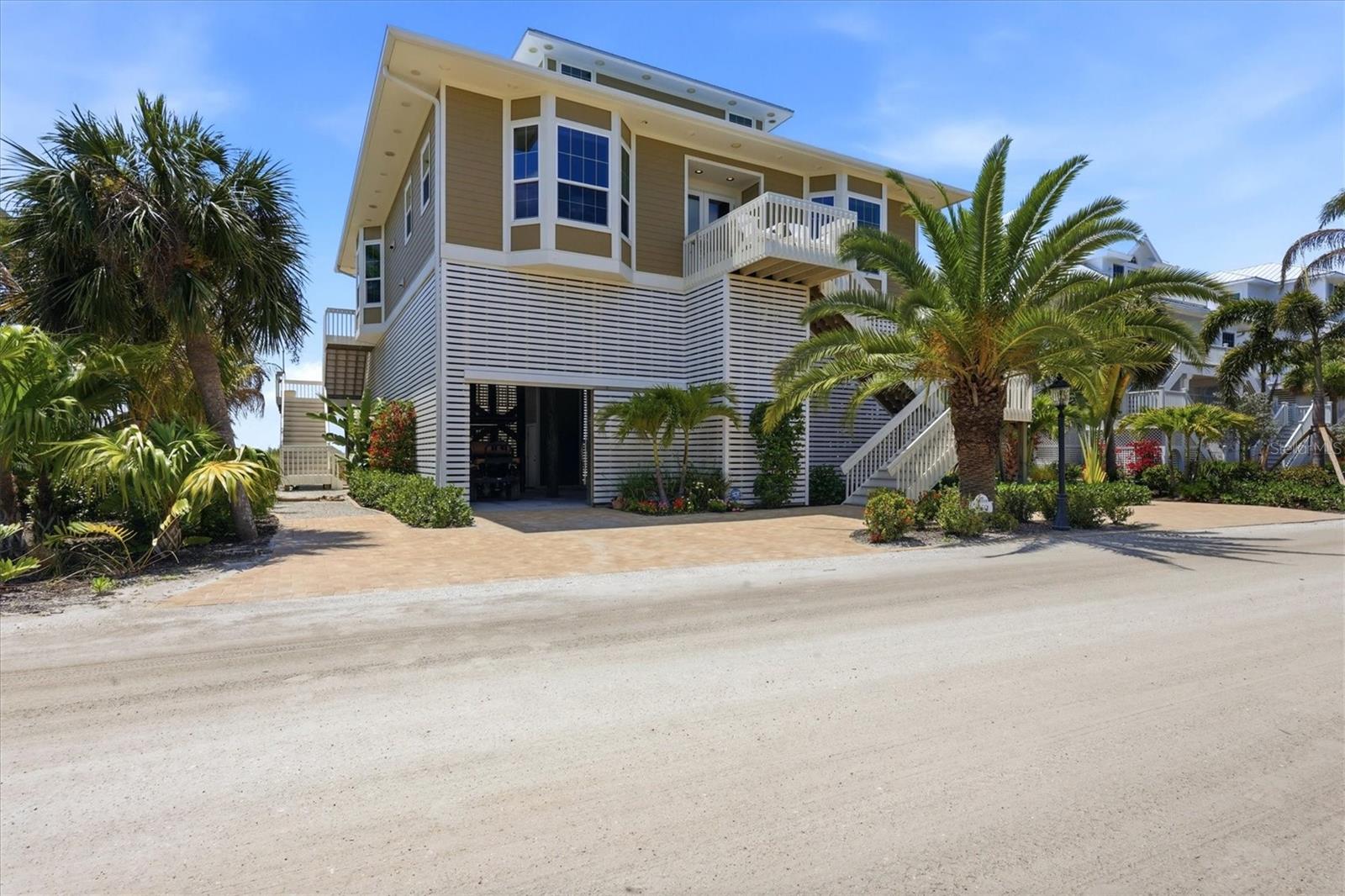 Image 5 of 76 For 6950 Palm Island Drive