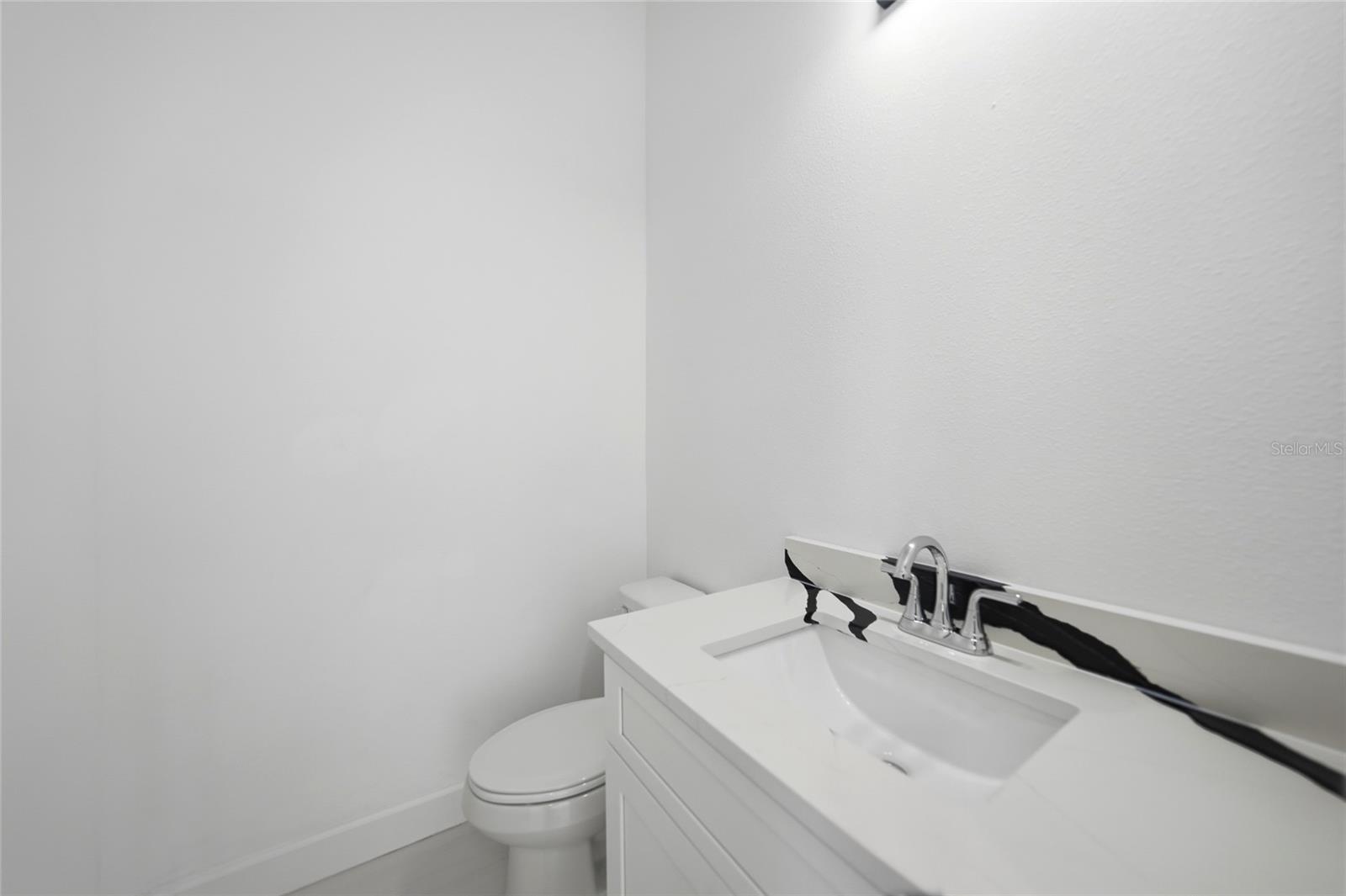 Image 43 of 61 For 15096 Lakeland Circle