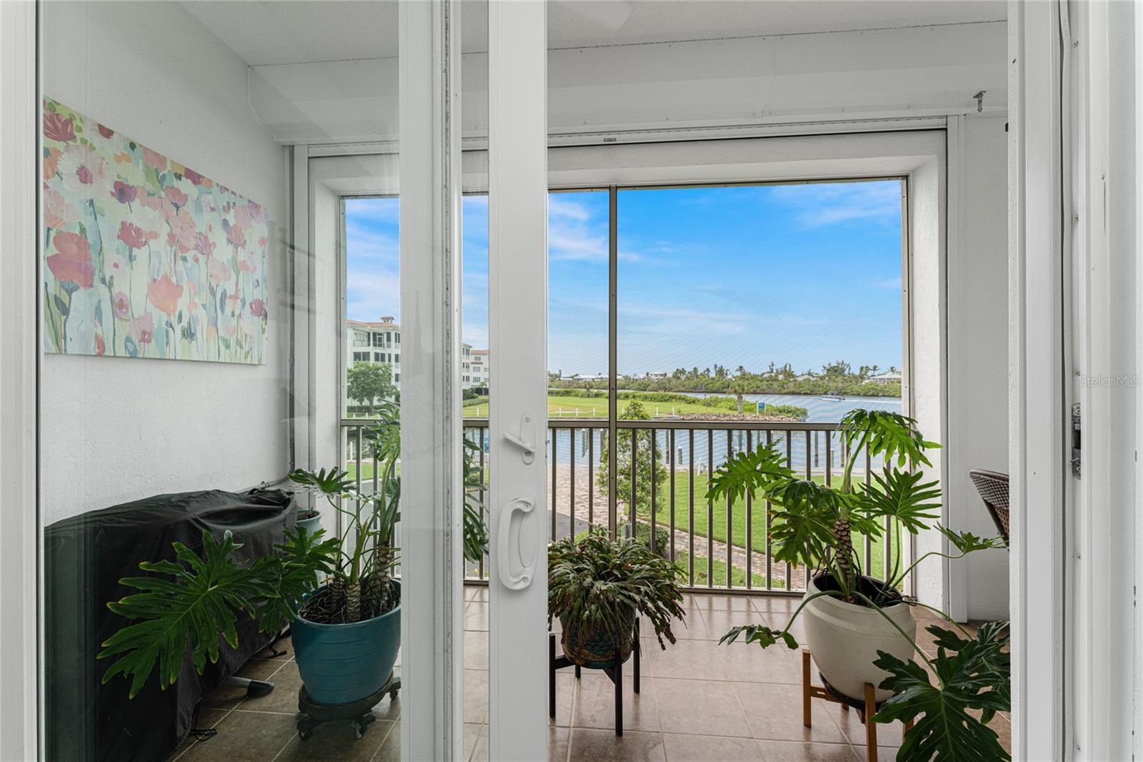 Image 33 of 83 For 11100 Hacienda Del Mar Boulevard G202 - Ren