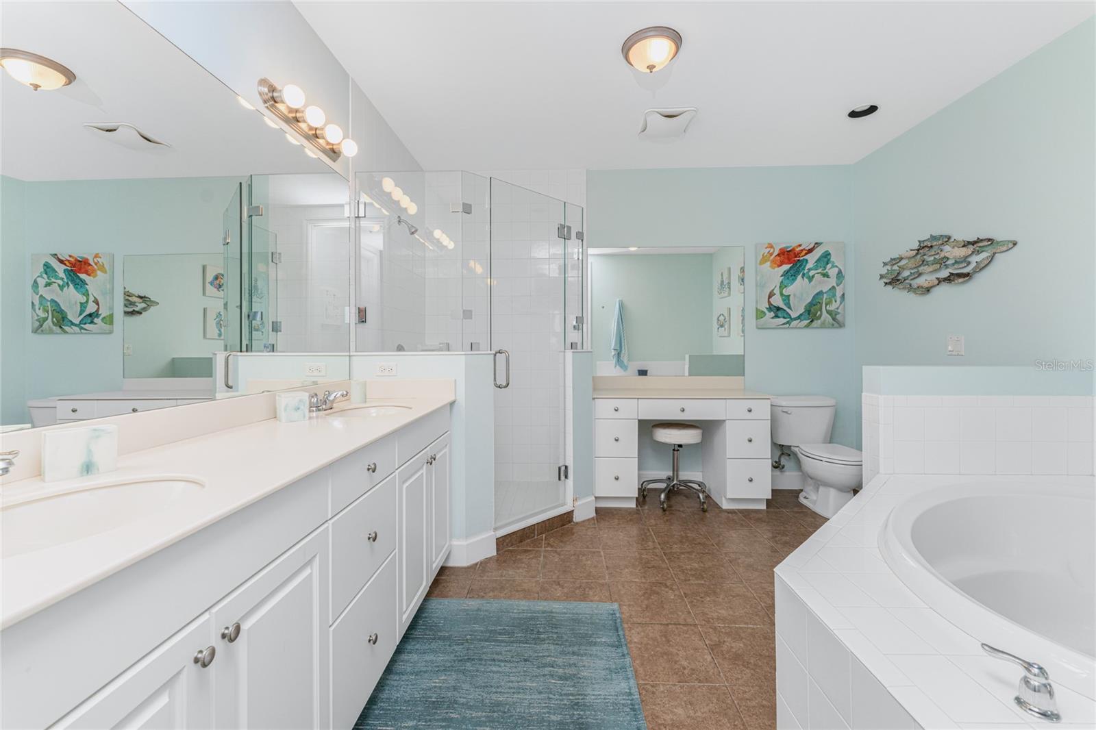 Image 37 of 83 For 11100 Hacienda Del Mar Boulevard G202 - Ren