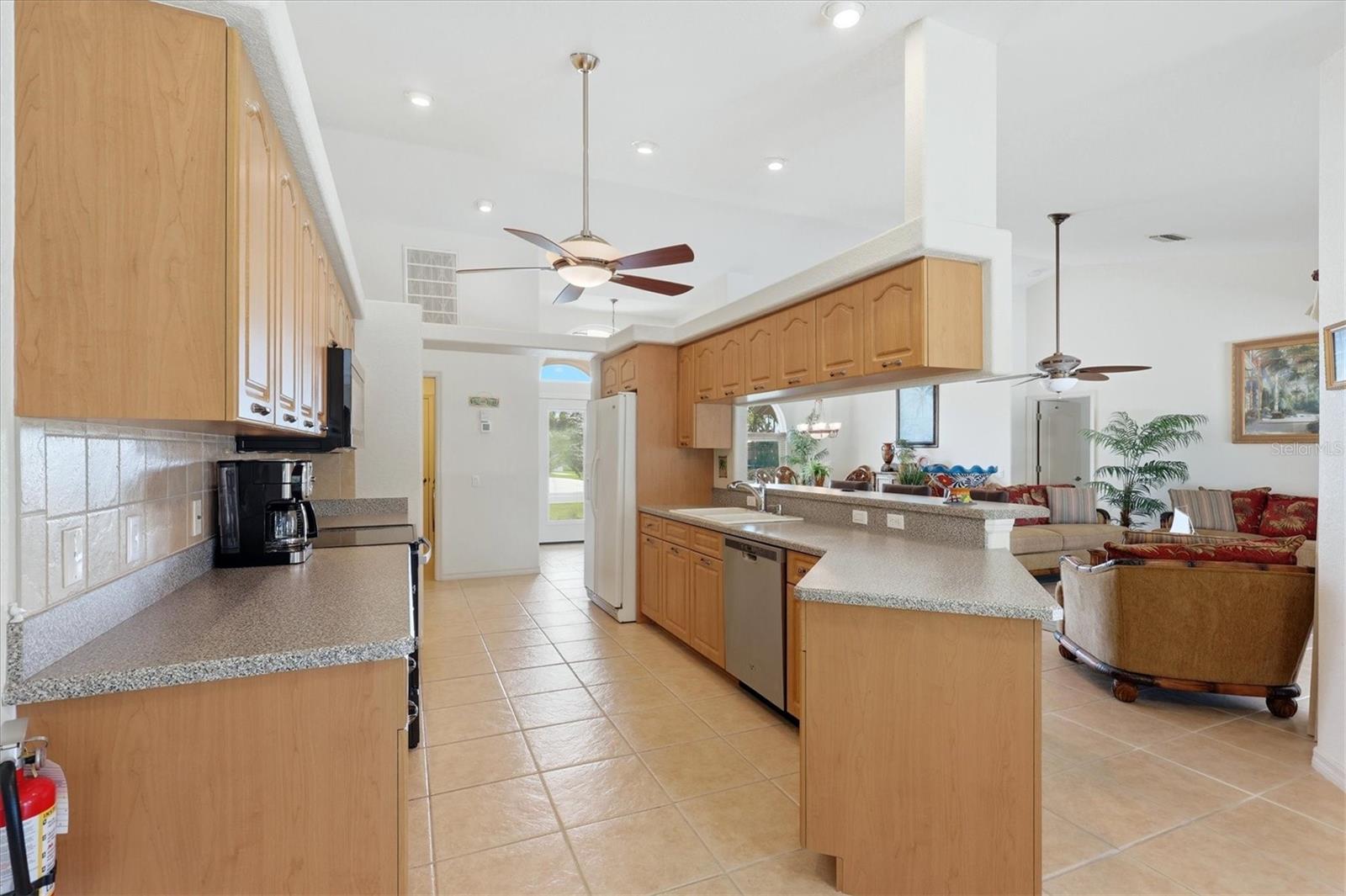 Image 17 of 39 For 4150 Cape Haze Drive