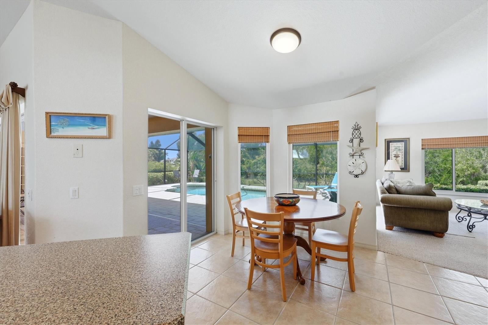 Image 18 of 39 For 4150 Cape Haze Drive