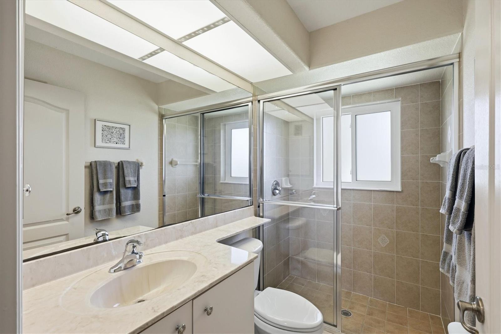 Image 28 of 39 For 4150 Cape Haze Drive