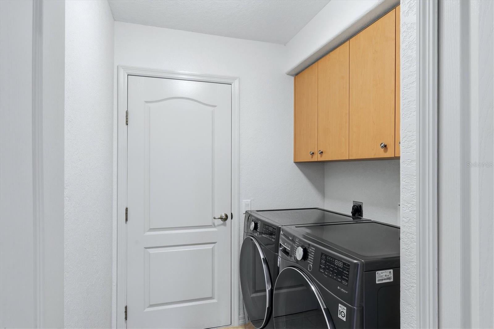 Image 34 of 39 For 4150 Cape Haze Drive