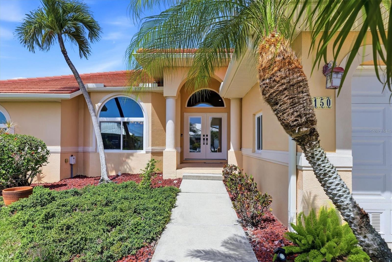 Image 7 of 39 For 4150 Cape Haze Drive