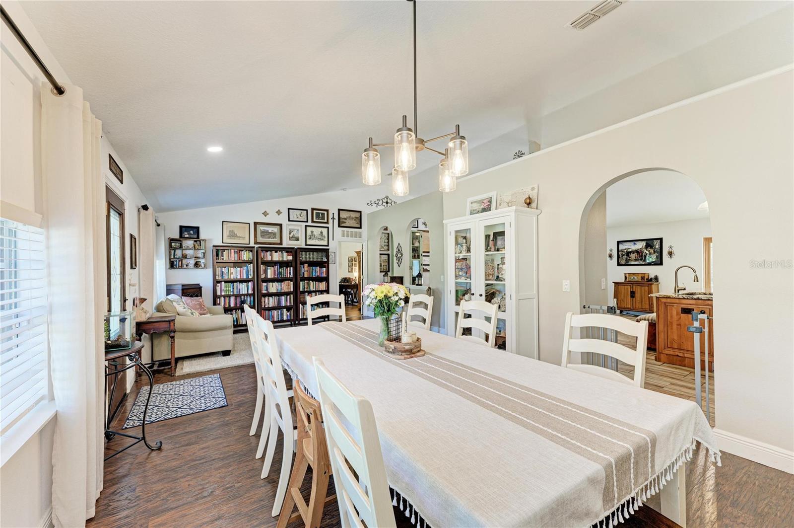 Image 13 of 68 For 4235 Shorewood Street