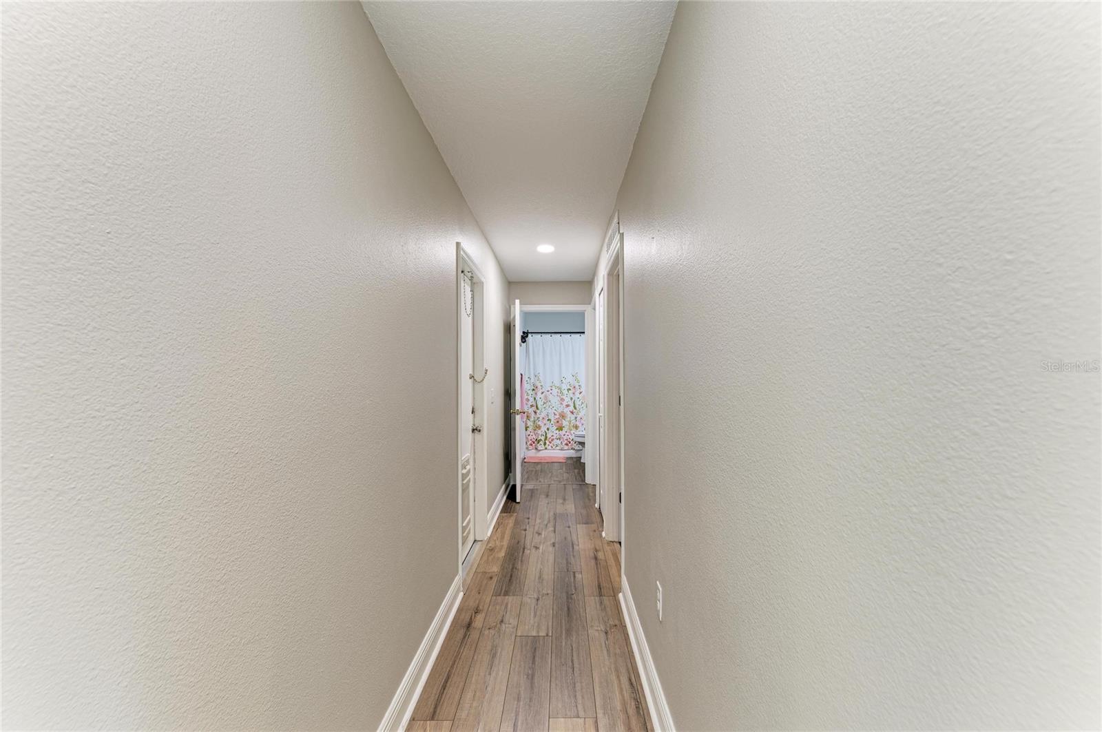 Image 30 of 68 For 4235 Shorewood Street