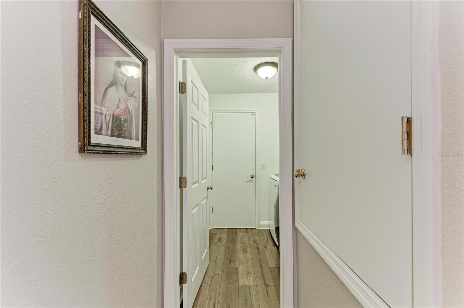 Image 31 of 68 For 4235 Shorewood Street