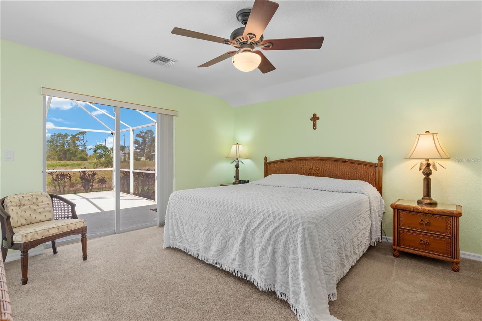 Image 20 of 39 For 176 Mariner Lane