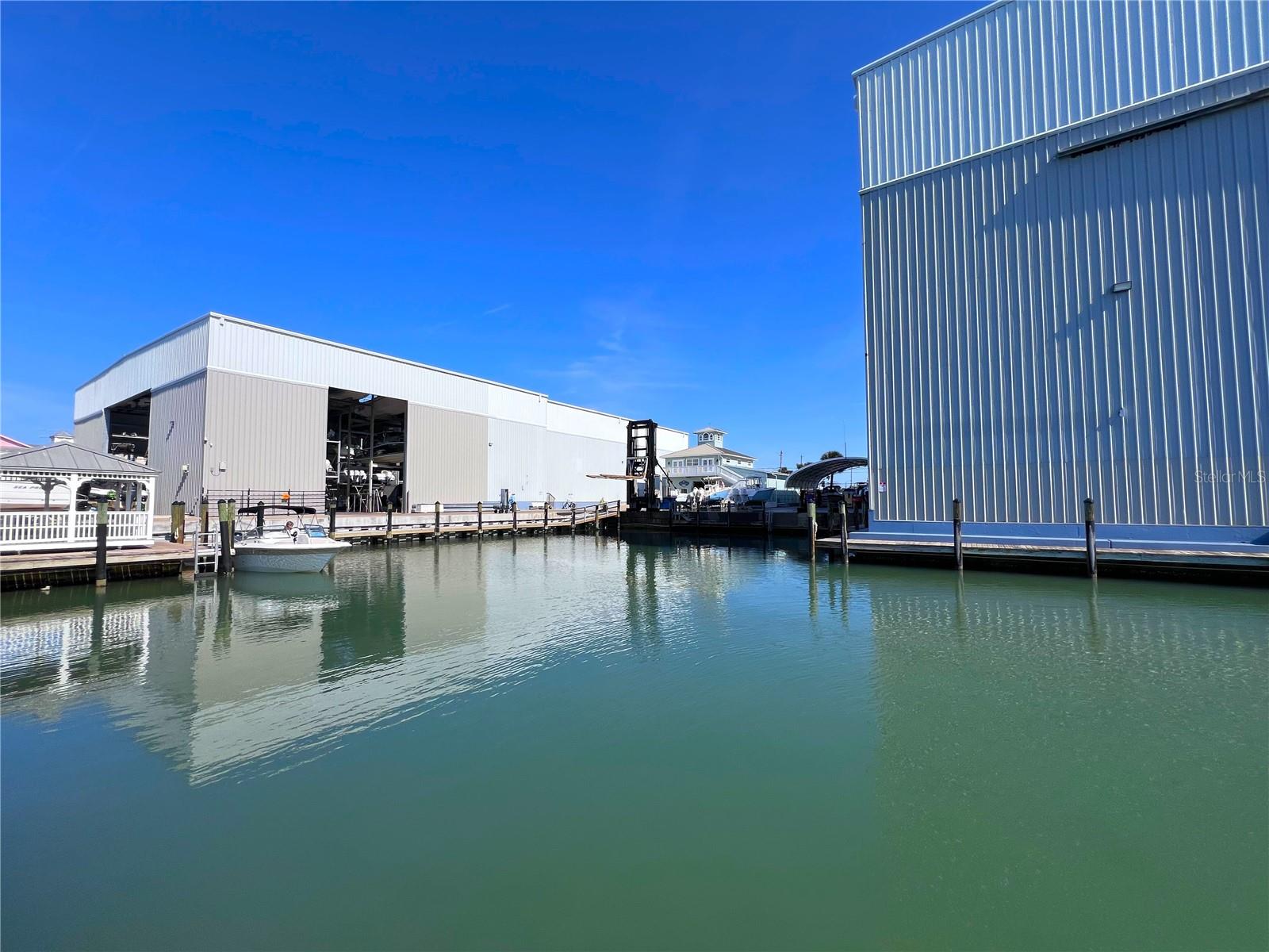 Image 9 of 23 For 100 Circuit Road N-115