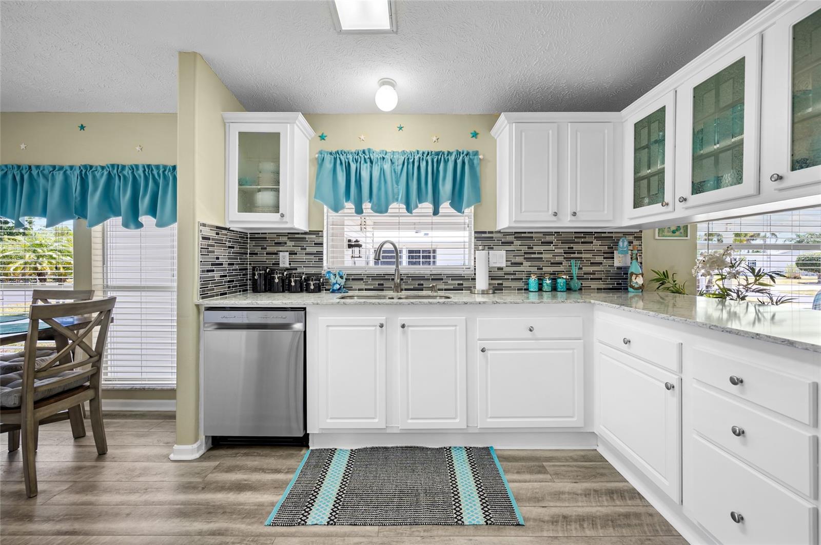 Image 10 of 46 For 9086 Pinehaven Way