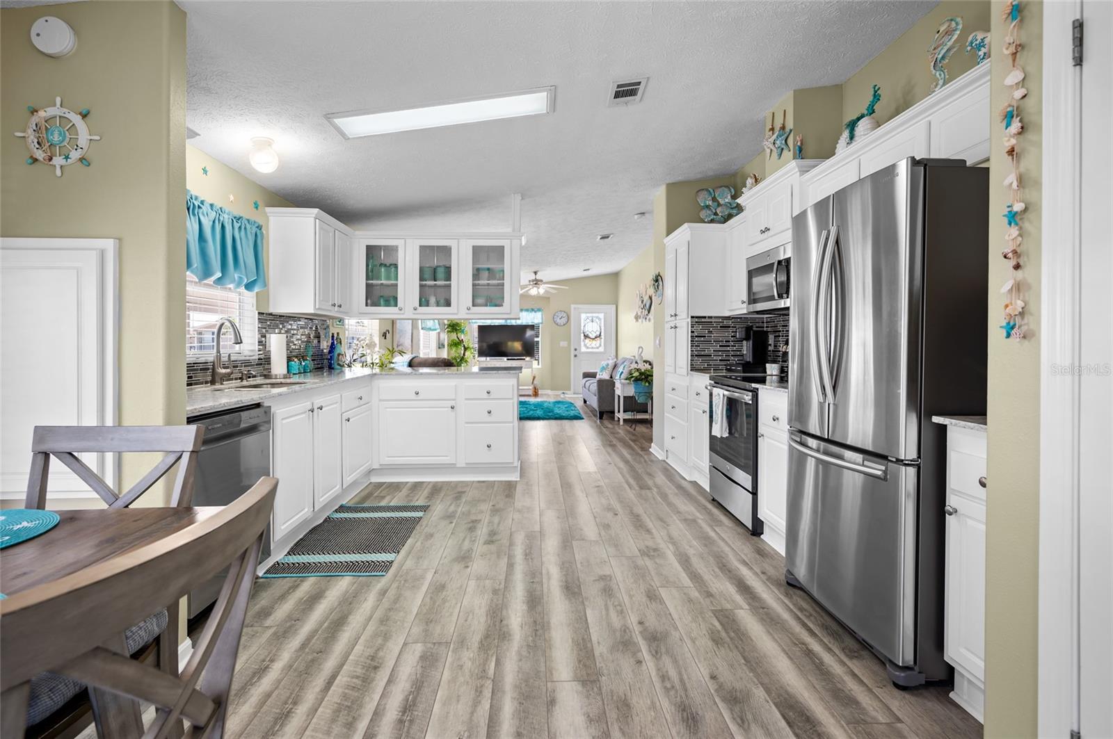 Image 12 of 46 For 9086 Pinehaven Way