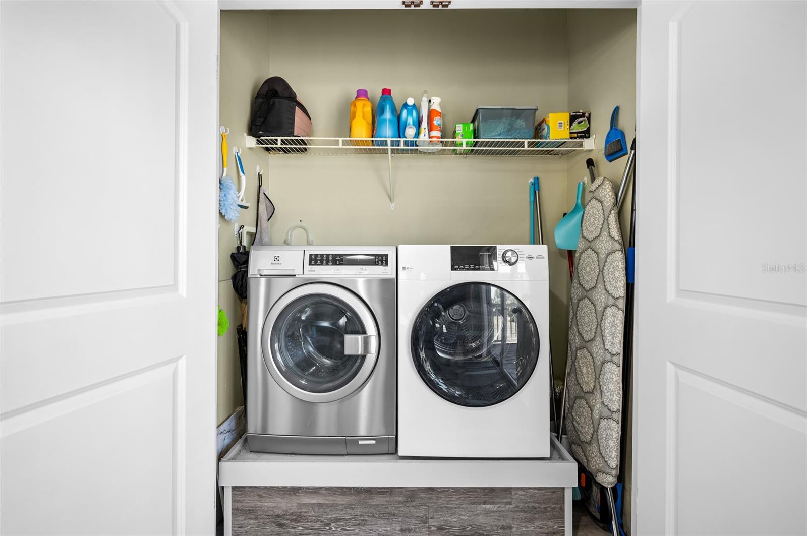 Image 24 of 46 For 9086 Pinehaven Way