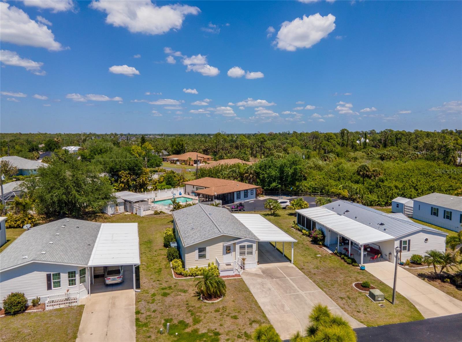 Image 38 of 46 For 9086 Pinehaven Way