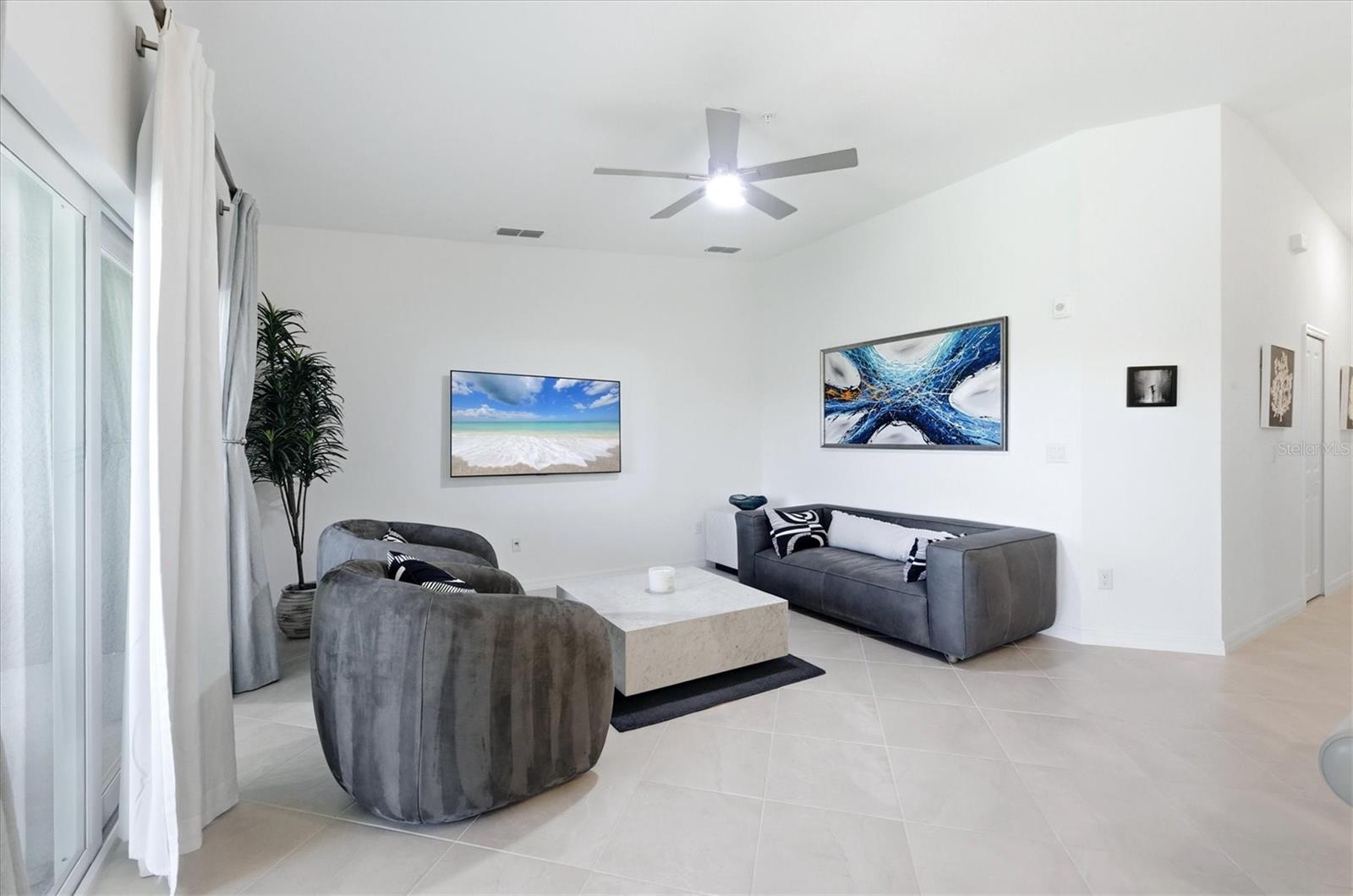 Image 17 of 59 For 12580 Galapagos Court #204