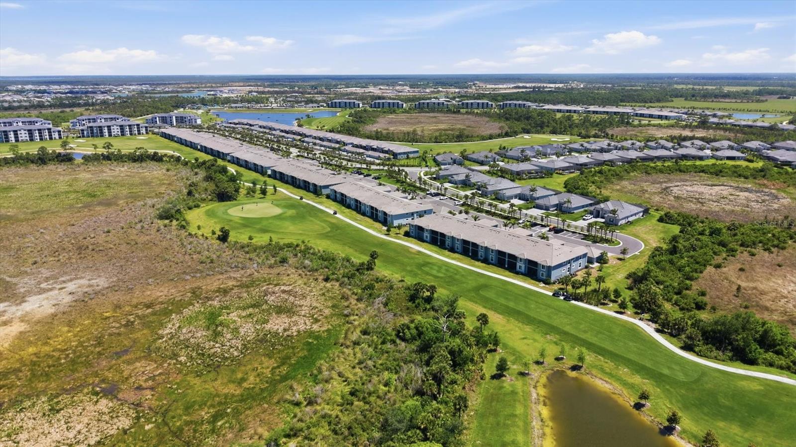 Image 27 of 59 For 12580 Galapagos Court #204