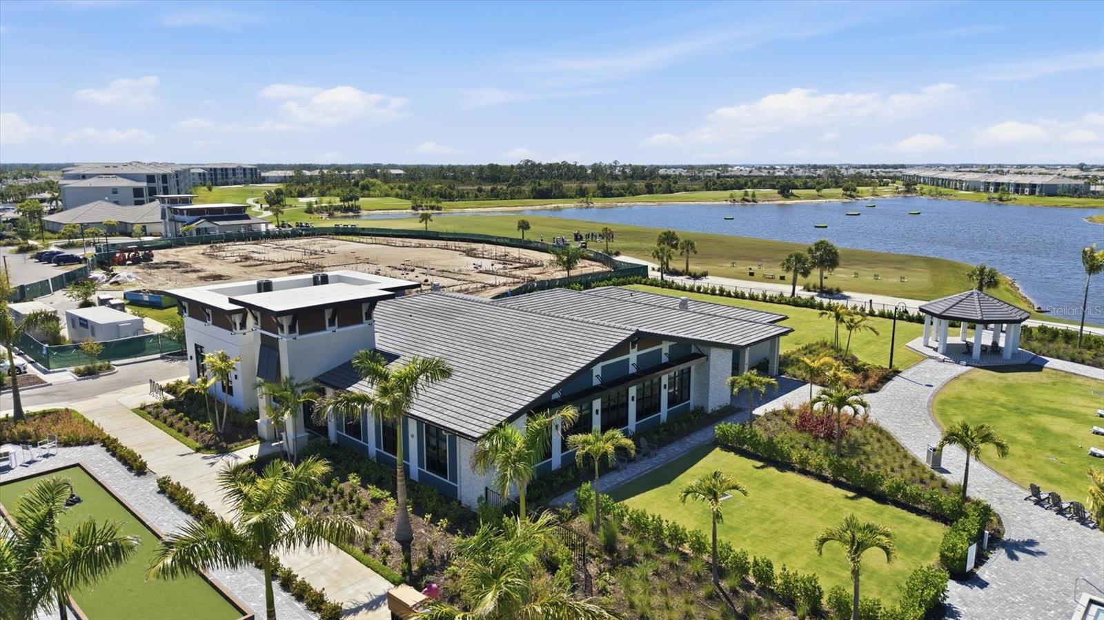 Image 30 of 59 For 12580 Galapagos Court #204