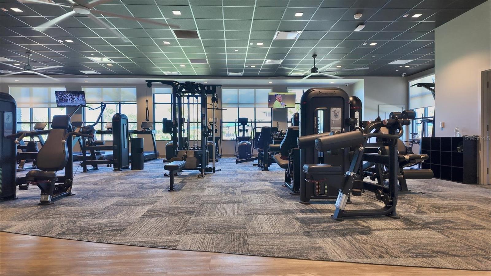 Image 33 of 59 For 12580 Galapagos Court #204