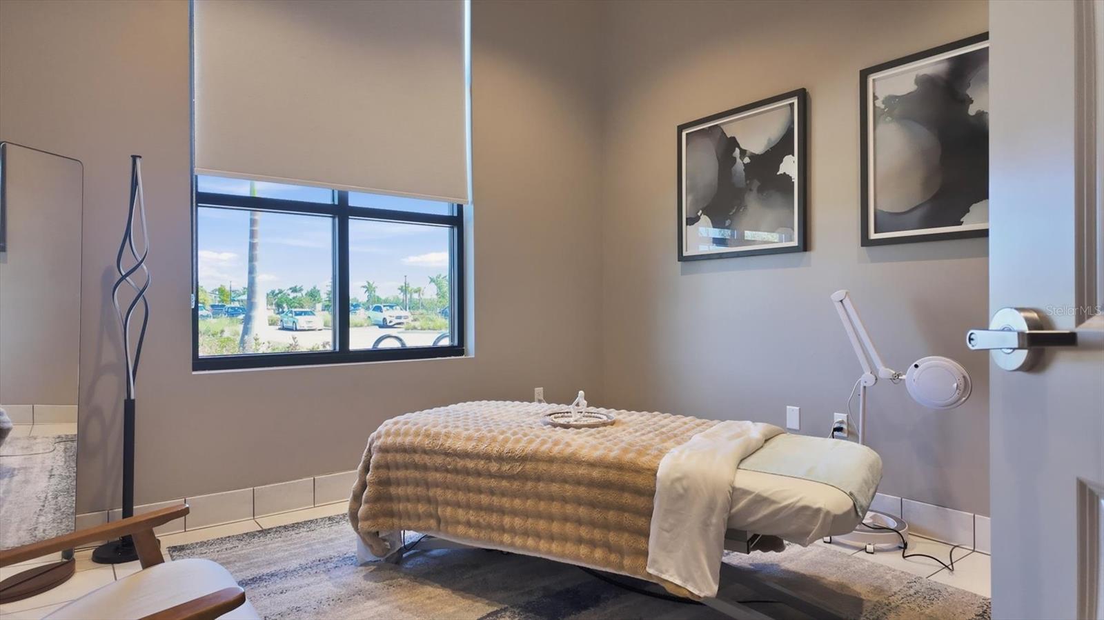 Image 35 of 59 For 12580 Galapagos Court #204