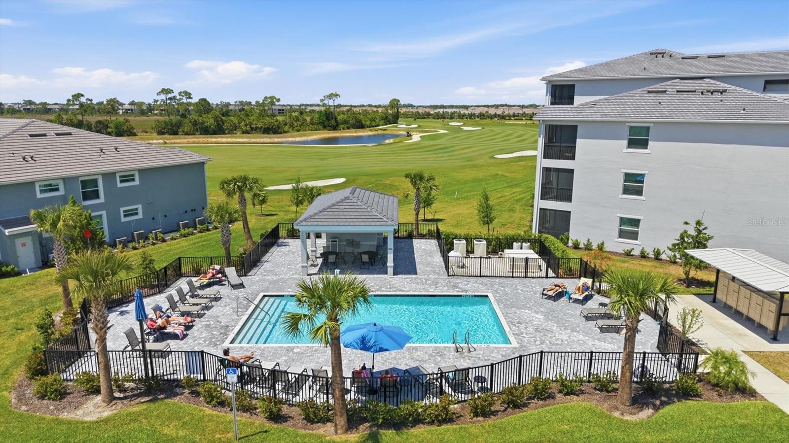 Image 38 of 59 For 12580 Galapagos Court #204