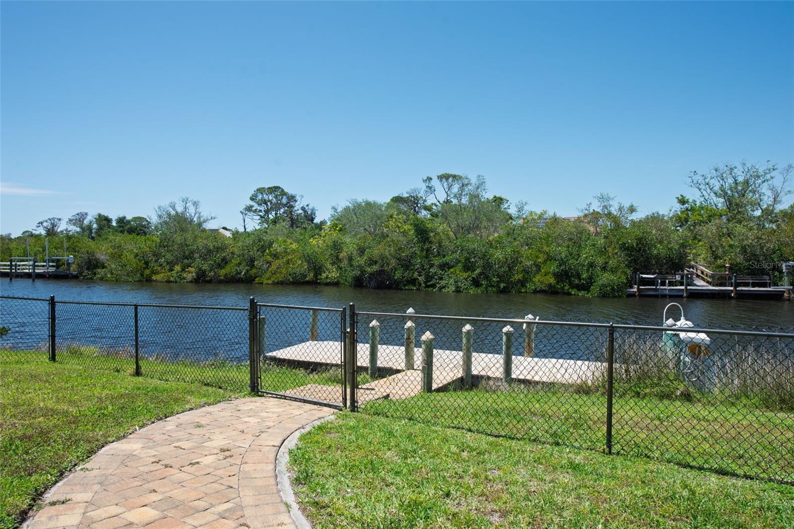 Image 17 of 88 For 880 Lemon Bay Drive