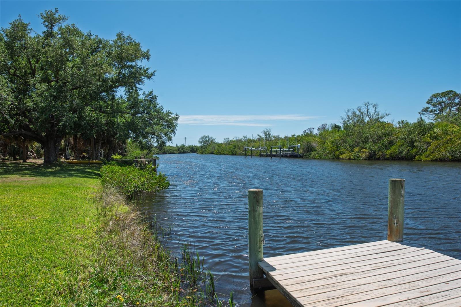 Image 24 of 88 For 880 Lemon Bay Drive