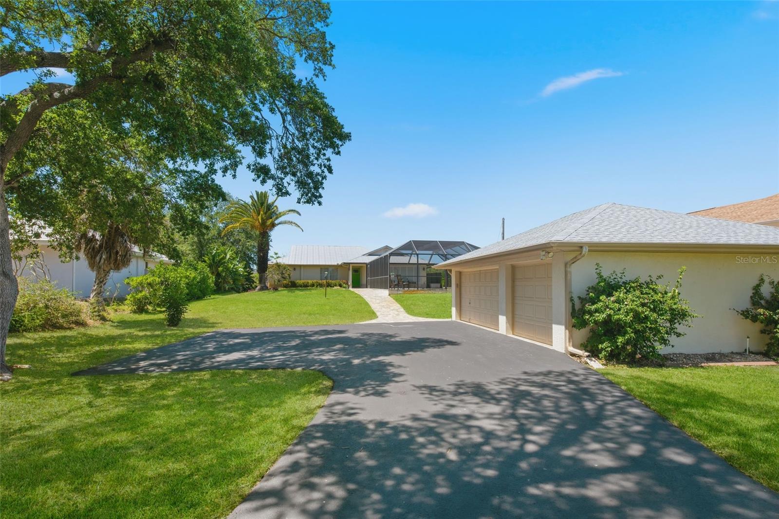 Image 3 of 88 For 880 Lemon Bay Drive
