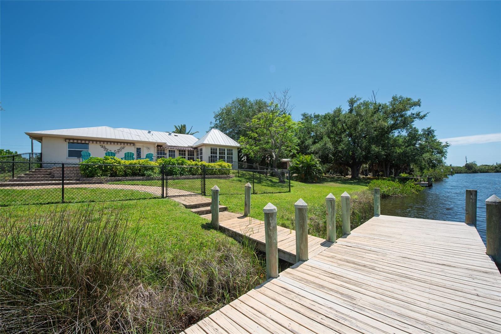 Image 7 of 88 For 880 Lemon Bay Drive