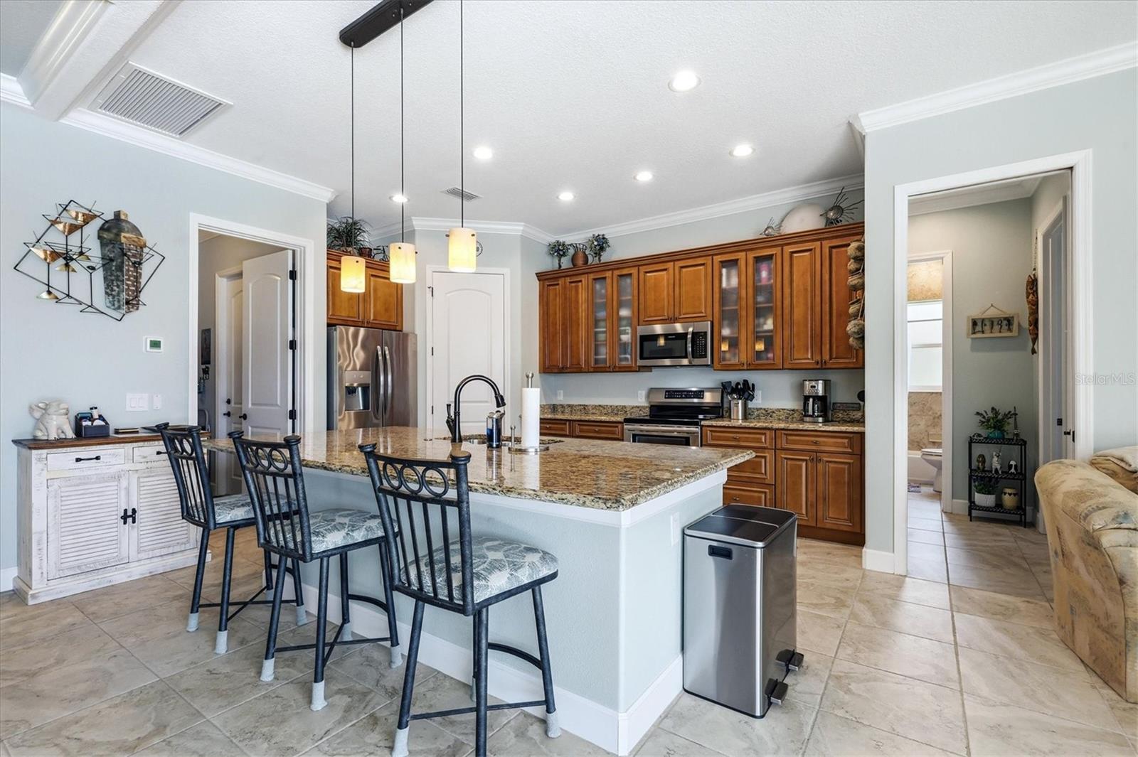 Image 11 of 46 For 15610 Seafoam Circle