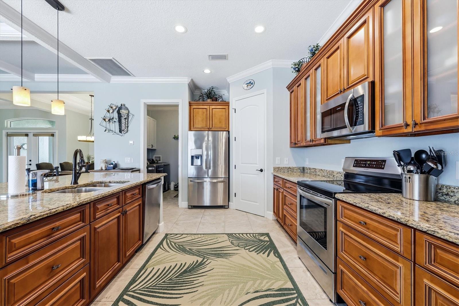 Image 12 of 46 For 15610 Seafoam Circle