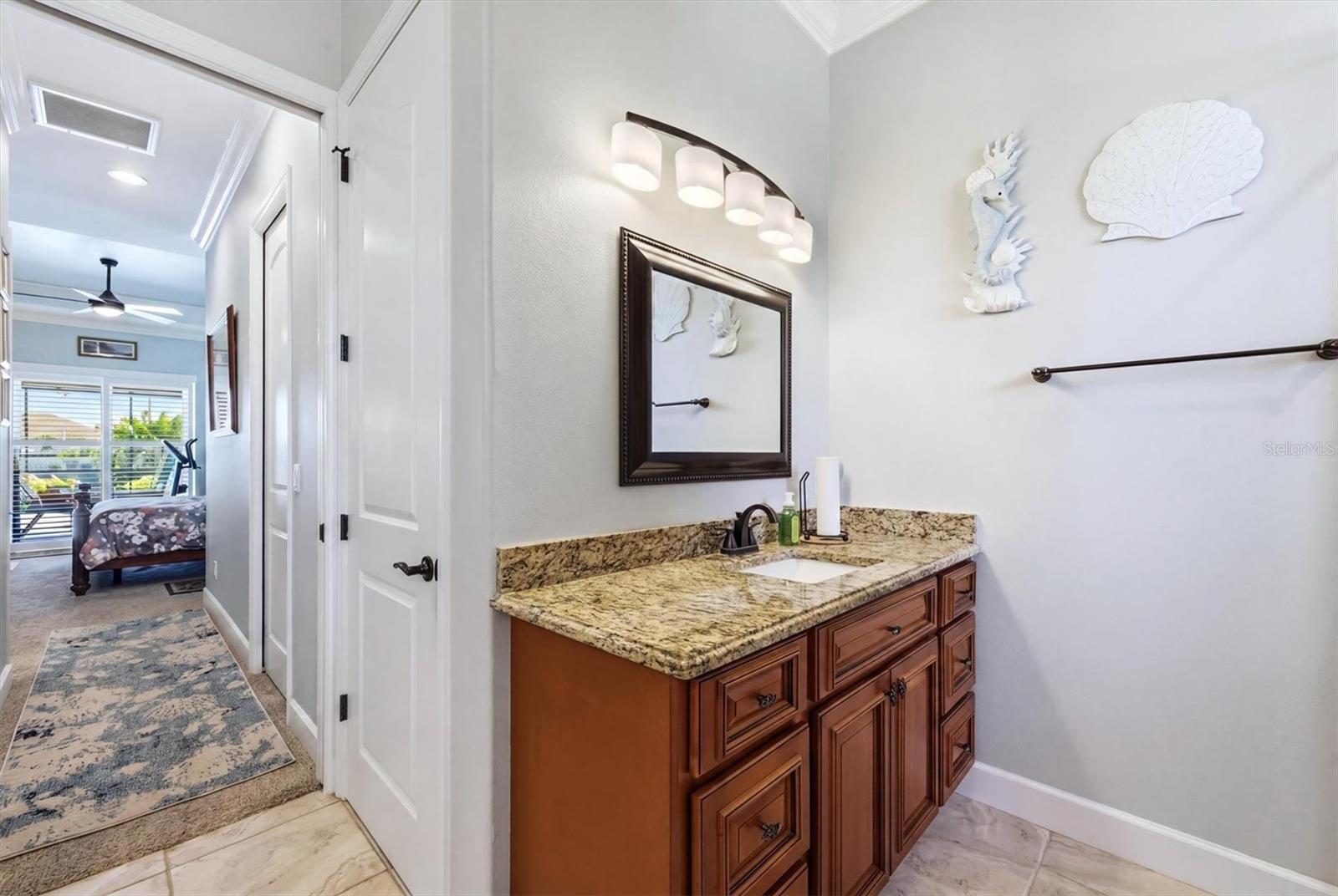 Image 23 of 46 For 15610 Seafoam Circle