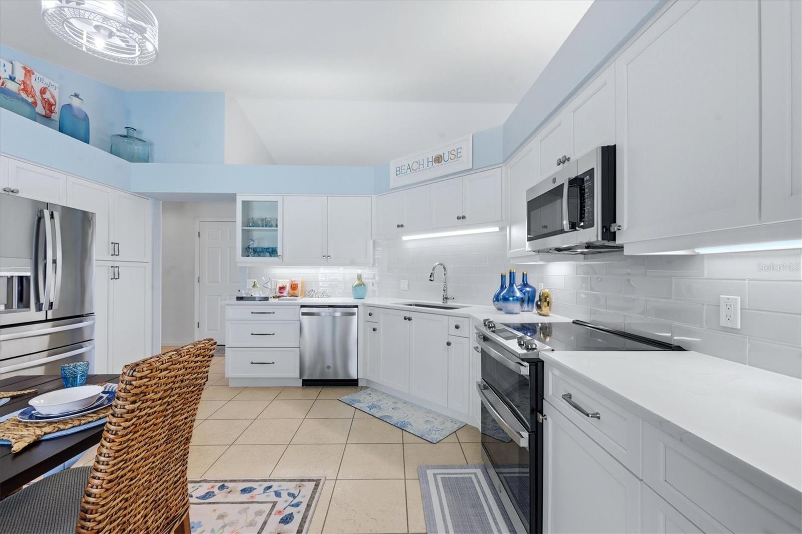 Image 12 of 41 For 10 Arlington Drive