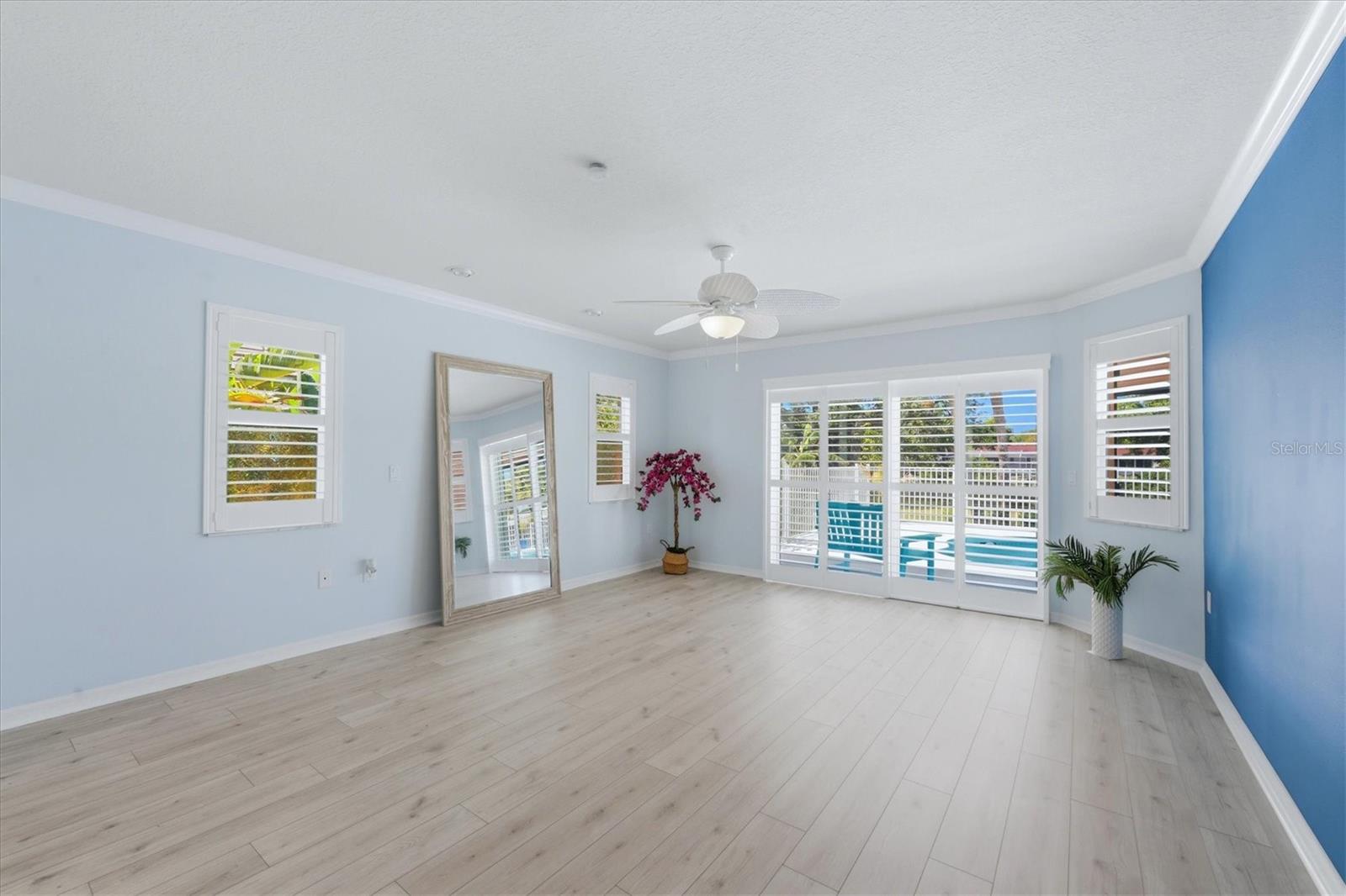 Image 13 of 41 For 10 Arlington Drive