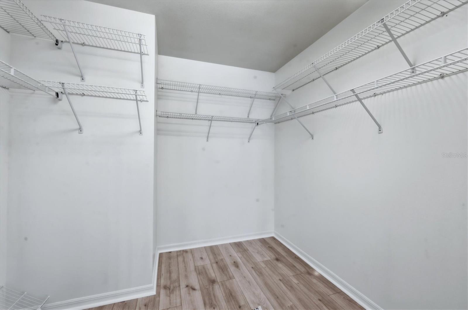 Image 15 of 41 For 10 Arlington Drive