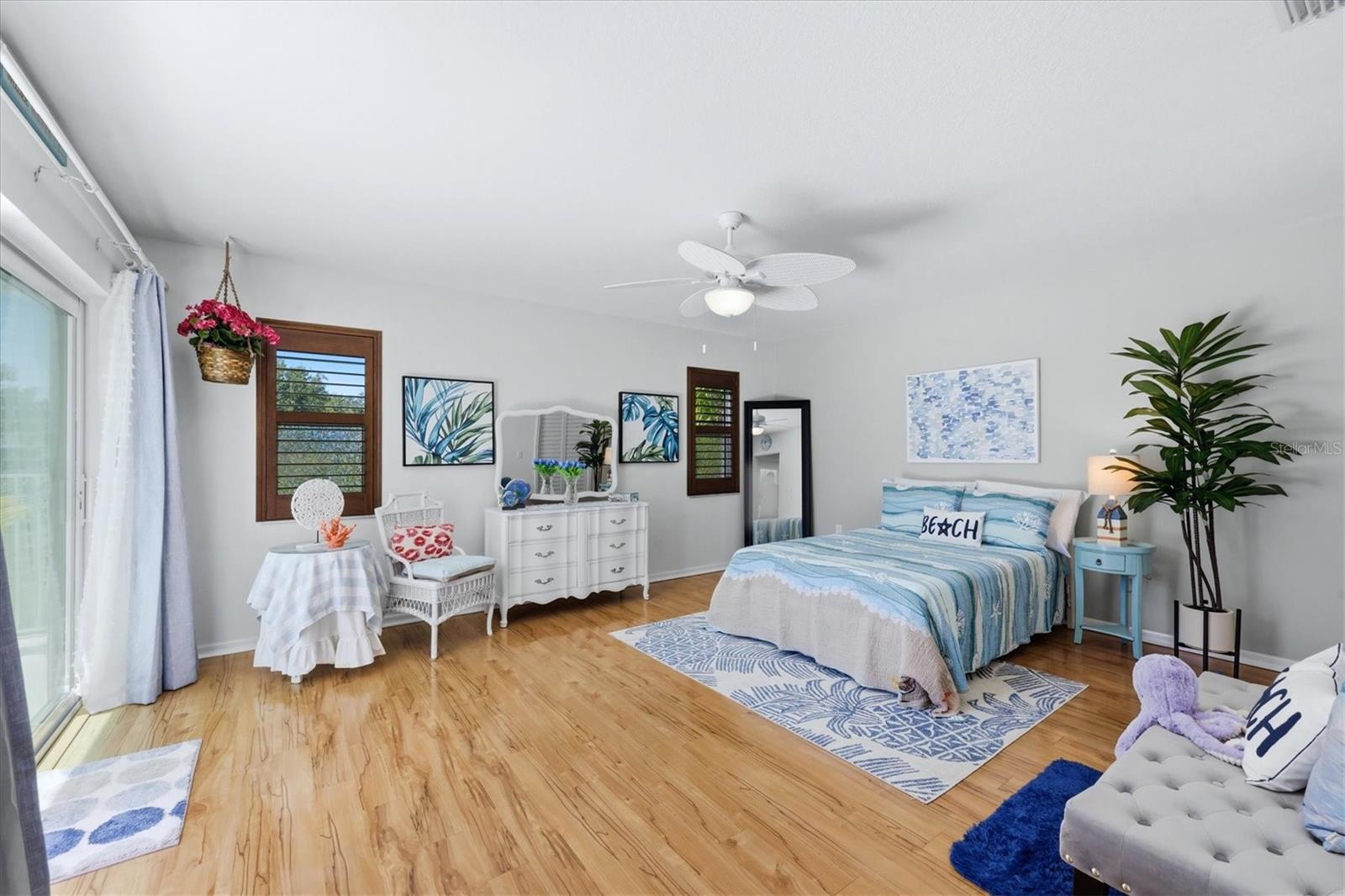 Image 19 of 41 For 10 Arlington Drive