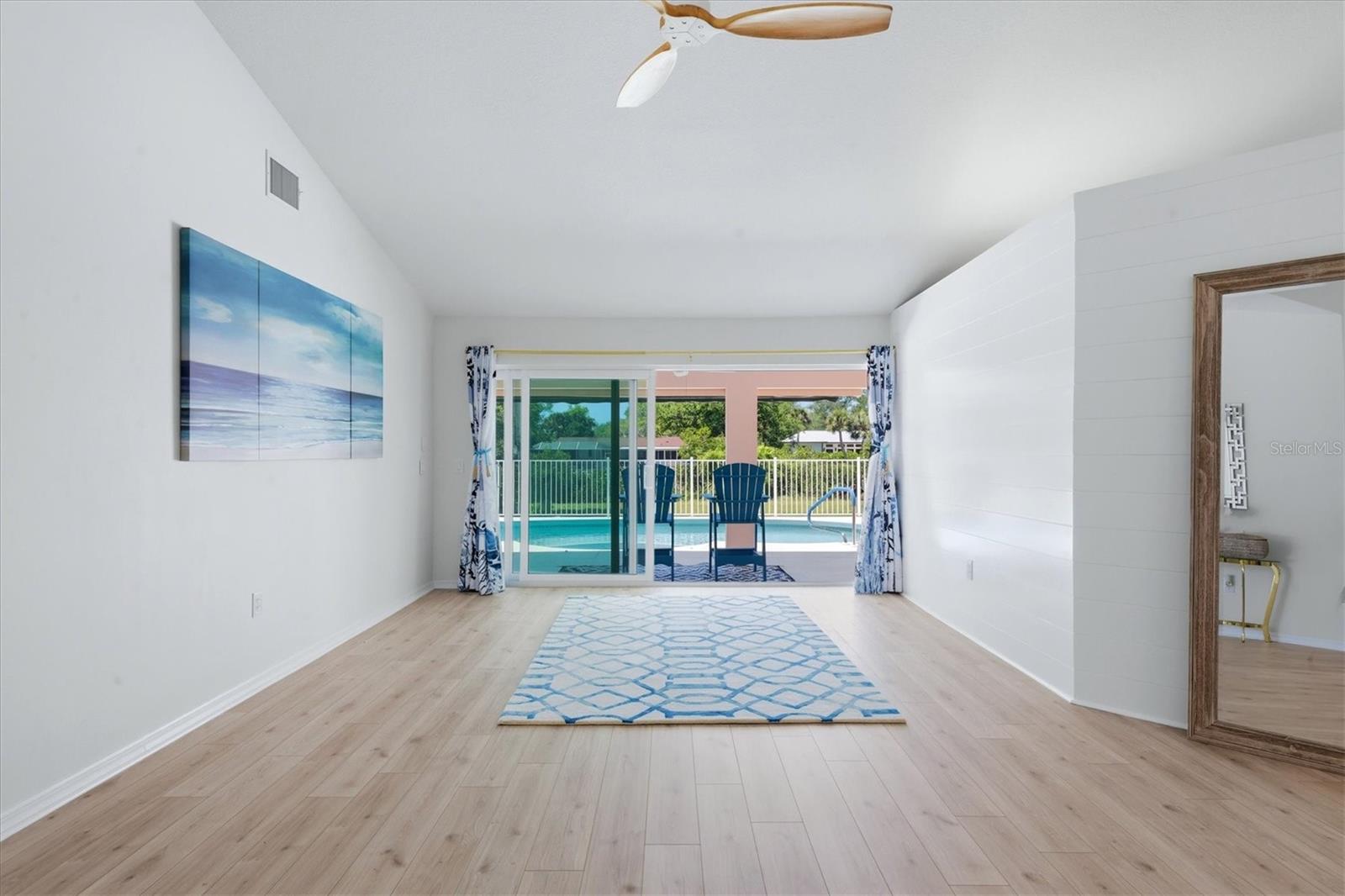 Image 6 of 41 For 10 Arlington Drive