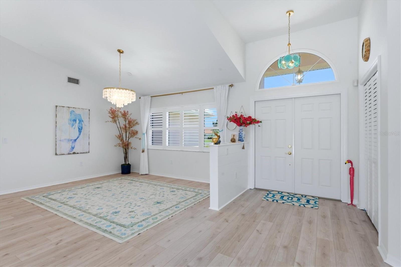 Image 9 of 41 For 10 Arlington Drive