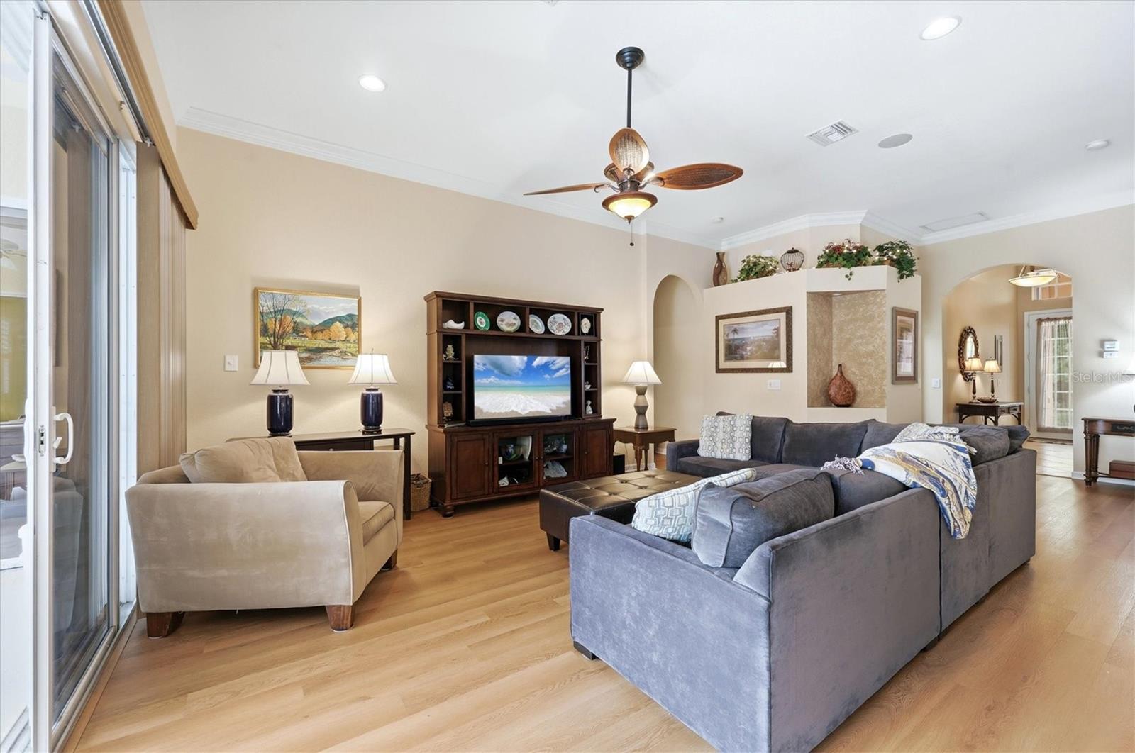 Image 16 of 81 For 13233 Scrub Jay Court