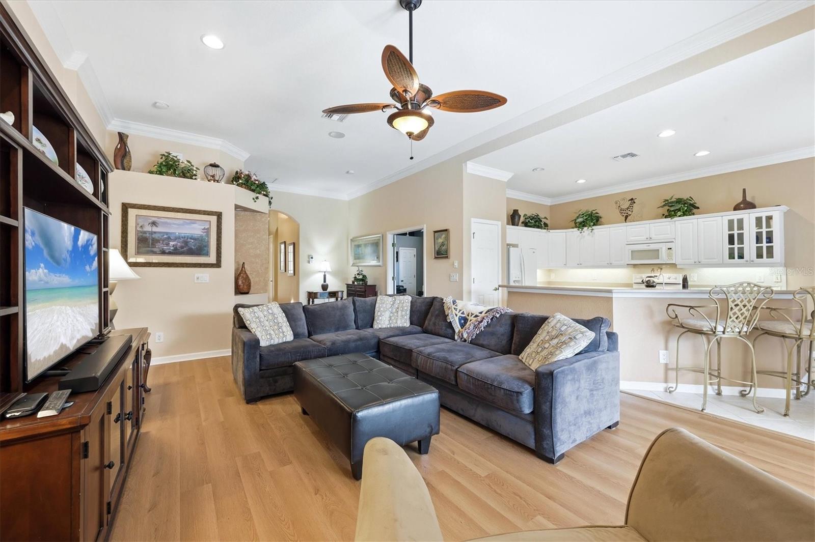 Image 17 of 81 For 13233 Scrub Jay Court