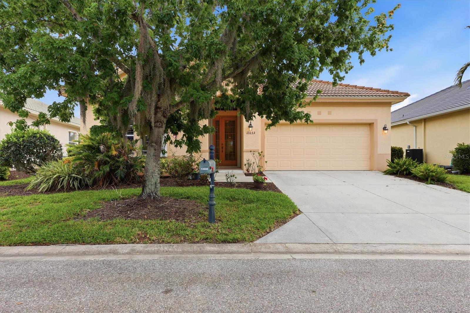 Image 3 of 81 For 13233 Scrub Jay Court
