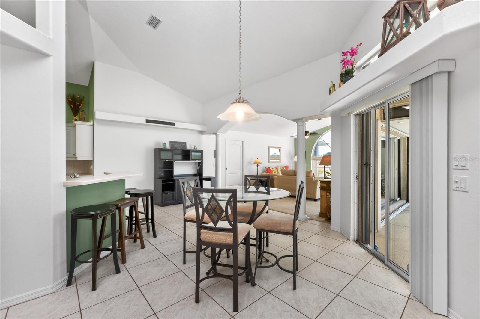 Image 17 of 58 For 28 Medalist Court