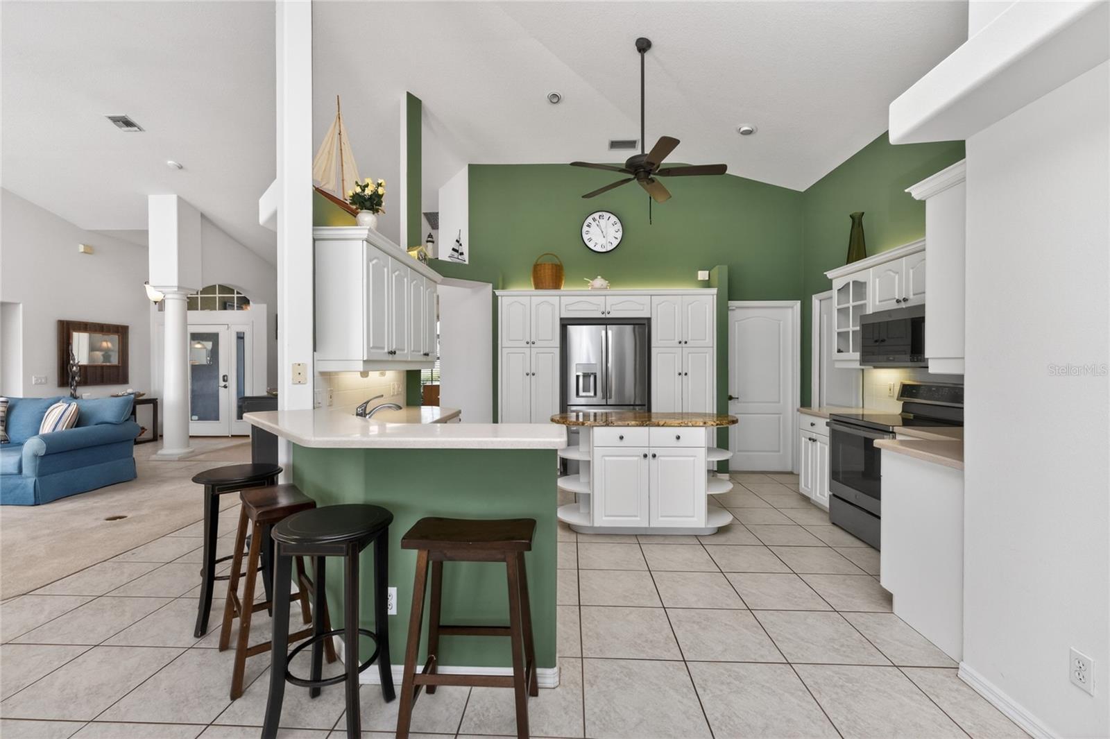 Image 18 of 58 For 28 Medalist Court