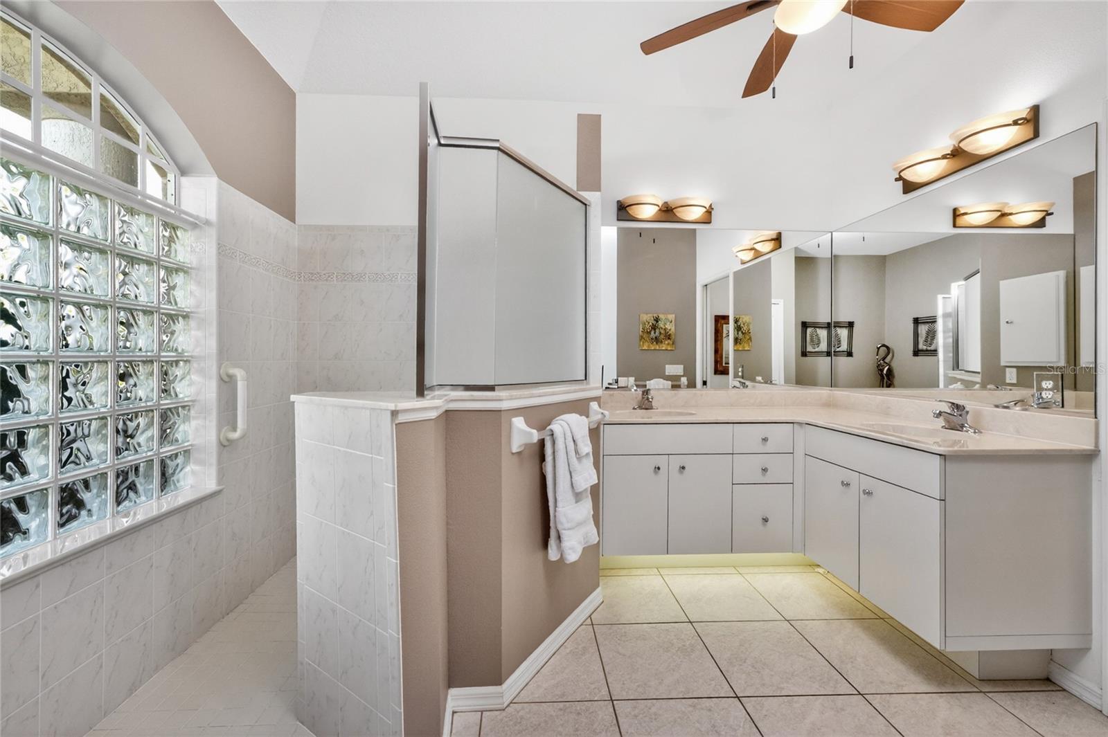 Image 28 of 58 For 28 Medalist Court