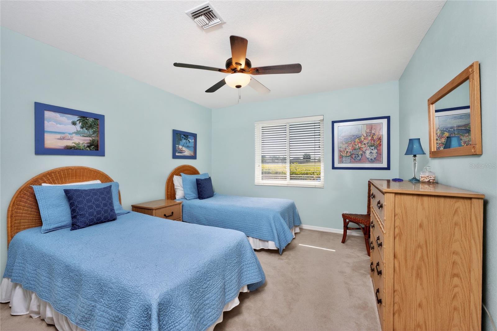 Image 34 of 58 For 28 Medalist Court