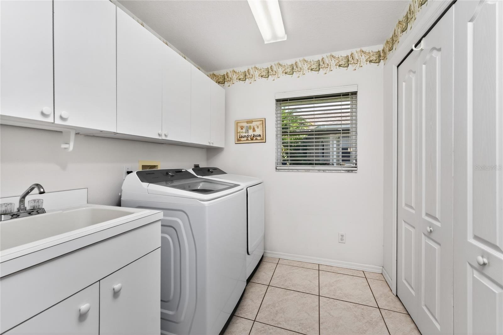 Image 36 of 58 For 28 Medalist Court