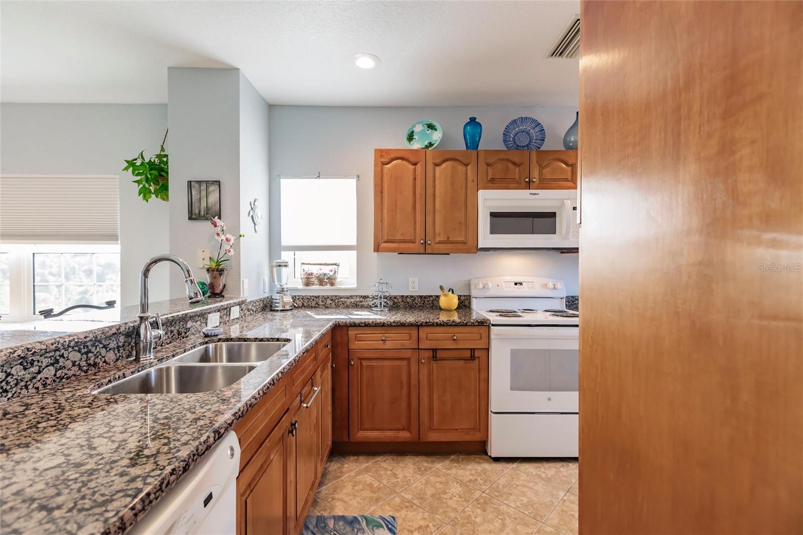 Image 16 of 59 For 8409 Placida Road 308